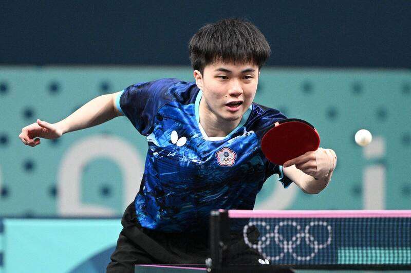 林昀儒男單擊敗波多黎各好手挺進32強。