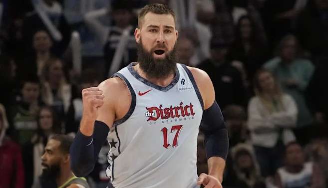 國王隊從華盛頓巫師隊獲得喬納斯·瓦蘭丘納斯(Jonas Valančiūnas)。