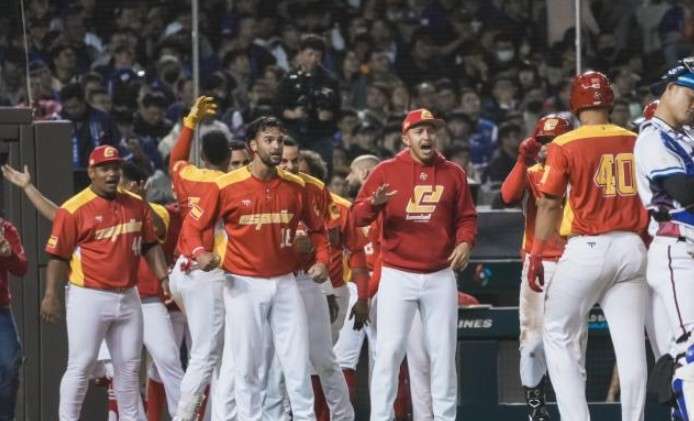 安德烈斯·佩雷斯(Andres Perez)、約安納·內格林(Yoanner Negrín)等經驗豐富的投手,他們將成為球隊在即時比分上取得優勢的關鍵。