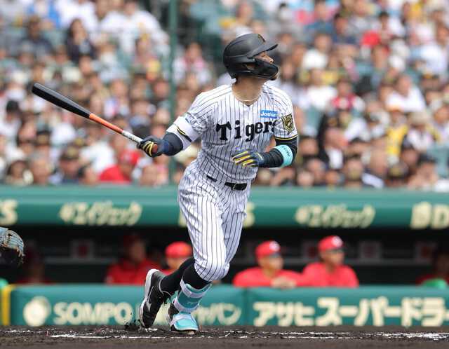 佐藤輝明近期火燙的長打能力,將是破壞鮑爾投球節奏的關鍵。